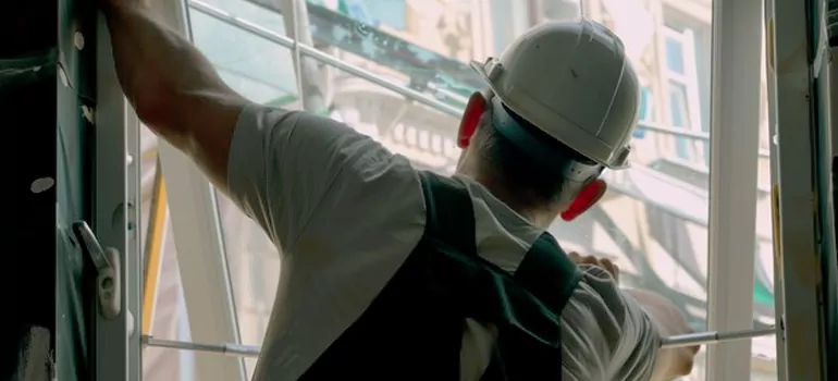 Install Exterior Storm Windows in Orlando, FL